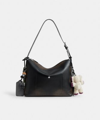 モット メッセンジャー バッグ 38・ラブド レザー・チャーム | COACH